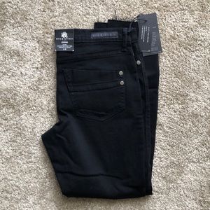 Rock & Republic Black Skinny Leggings